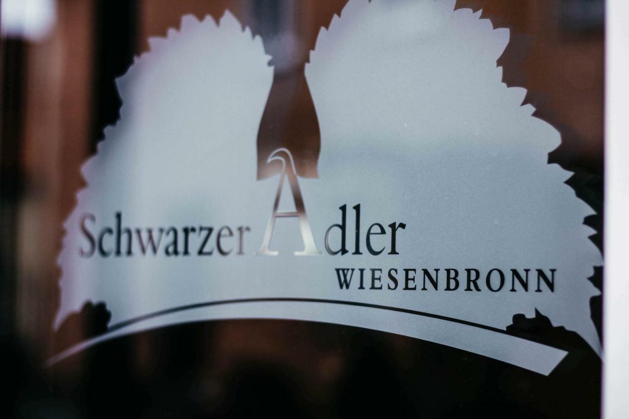Landhotel Und Weingasthof Schwarzer Adler Wiesenbronn Dış mekan fotoğraf